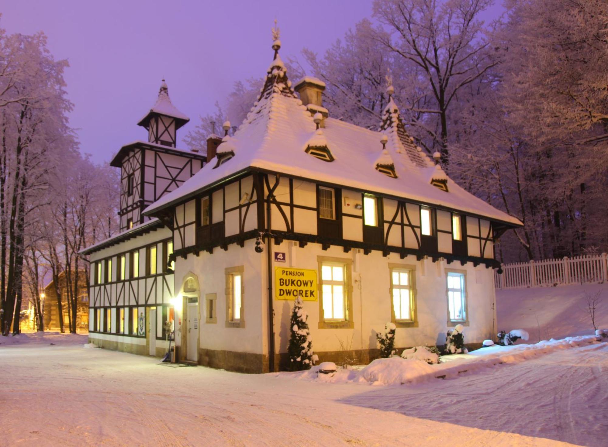 Bukowy Dworek Bed and Breakfast Szczawno-Zdroj Buitenkant foto