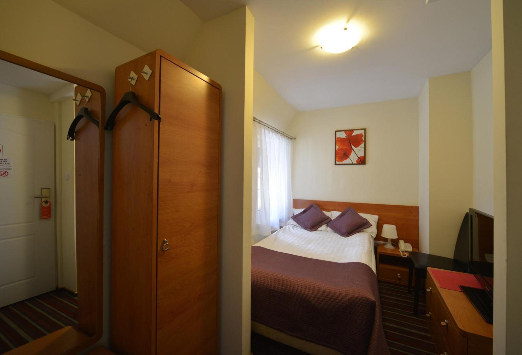 Bukowy Dworek Szczawno-Zdroj Kamer foto